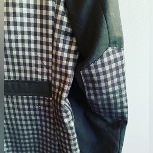 Men’s Jacket marked Armani no guarantee